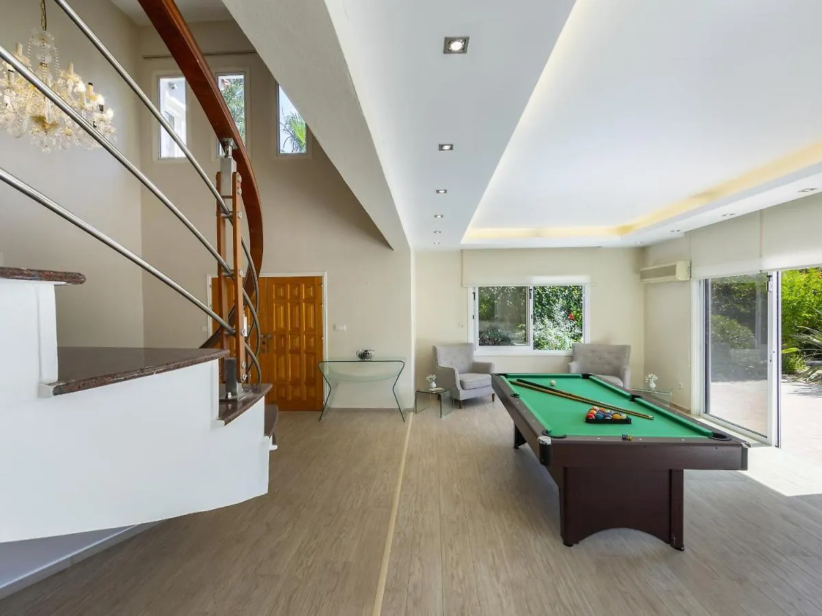 Meneou Seaside Mansion 7 Villa Larnaca